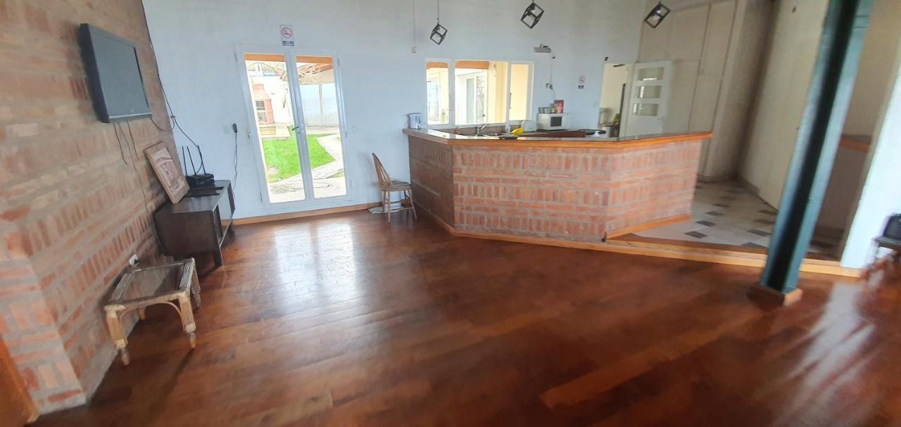 La Veleta Hotel Пуерто Мадрин Екстериор снимка